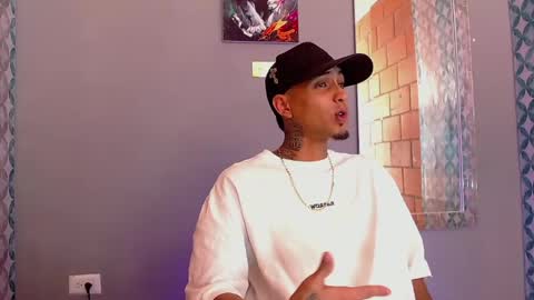 Snapshot of liiaam_lee_ chatting on May 24, 2026, 9:09 pm Daniel online show from May 24, 2026, 9:09 pm