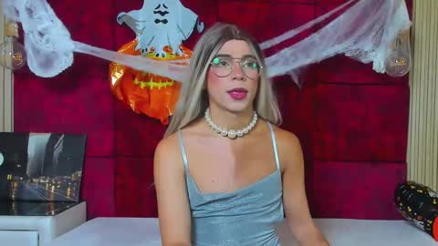 Snapshot of liiacollins chatting on October 27, 2025, 7:51 pm liiacollins online show from October 27, 2025, 7:51 pm