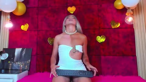 Snapshot of liiacollins chatting on November 19, 2025, 2:50 pm liiacollins online show from November 19, 2025, 2:50 pm