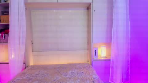         online show from January 31, 2025, 11:35 am