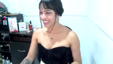 Snapshot of liilithstone chatting on May 13, 2026, 3:15 am liilithstone online show from May 13, 2026, 3:15 am
