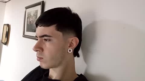 Snapshot of liio____ chatting on May 11, 2026, 6:49 pm liio____ online show from May 11, 2026, 6:49 pm