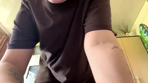 liissa207673 online show from May 16, 2026, 6:21 am