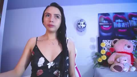 Snapshot of lika_little3 chatting on June 13, 2026, 11:35 pm Liika online show from June 13, 2026, 11:35 pm