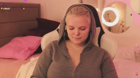 Snapshot of likaaberry chatting on January 17, 2026, 12:32 pm likaaberry online show from January 17, 2026, 12:32 pm