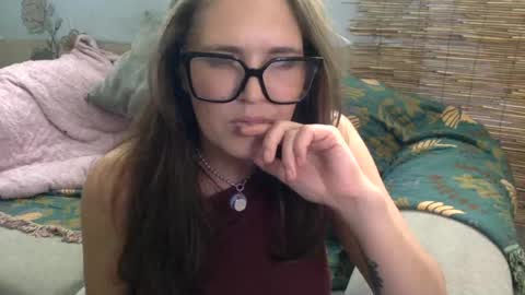 Synthia online show from July 7, 2026, 4:33 pm