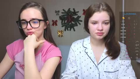 Snapshot of like_sun chatting on December 29, 2024, 2:49 am Call me Anna online show from December 29, 2024, 2:49 am