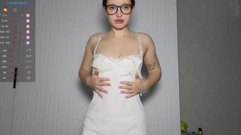 Snapshot of like_sun chatting on December 14, 2025, 3:56 am Call me Anna online show from December 14, 2025, 3:56 am