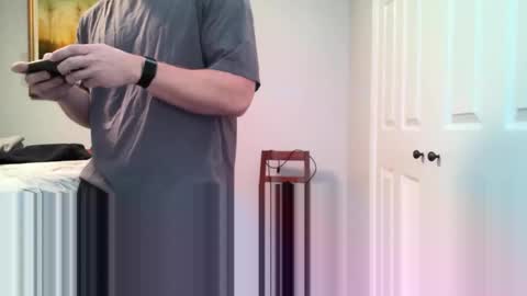 likeaboss820 online show from December 15, 2025, 3:33 am