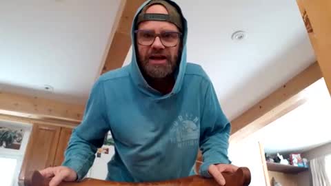 St pierre online show from November 18, 2025, 3:16 pm