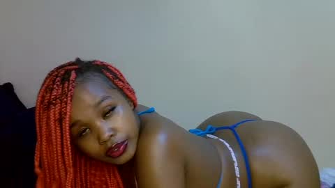 Snapshot of lil__cupcake chatting on July 28, 2026, 4:39 pm lil__cupcake online show from July 28, 2026, 4:39 pm