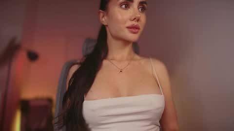 Gabriela online show from April 15, 2026, 7:58 pm