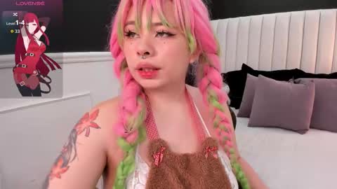 Lila  online show from March 23, 2026, 1:59 pm