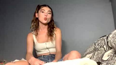 lil_luca online show from October 26, 2025, 4:51 am