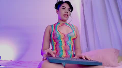 Lola online show from July 27, 2026, 4:03 pm