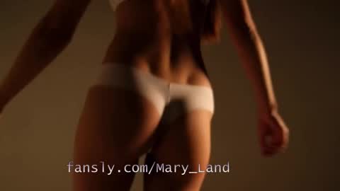 Snapshot of lil_uff chatting on February 1, 2026, 8:29 pm aka princessmaya online show from February 1, 2026, 8:29 pm