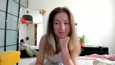 Snapshot of lil_uff chatting on May 5, 2026, 1:08 pm aka princessmaya online show from May 5, 2026, 1:08 pm
