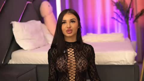 Lila The Hottie online show from June 17, 2026, 4:37 am