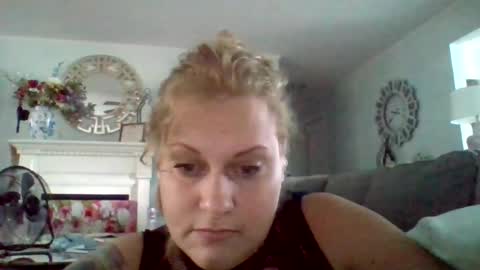Snapshot of lilbart88 chatting on August 8, 2026, 1:35 pm lilbart88 online show from August 8, 2026, 1:35 pm