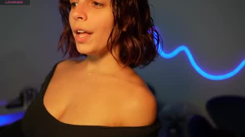 Snapshot of lilbeccaxo chatting on May 28, 2026, 8:28 pm Rebecca online show from May 28, 2026, 8:28 pm