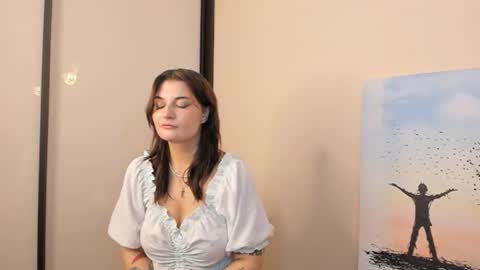 Snapshot of lilchaosbaby chatting on June 11, 2026, 3:43 pm Mia online show from June 11, 2026, 3:43 pm