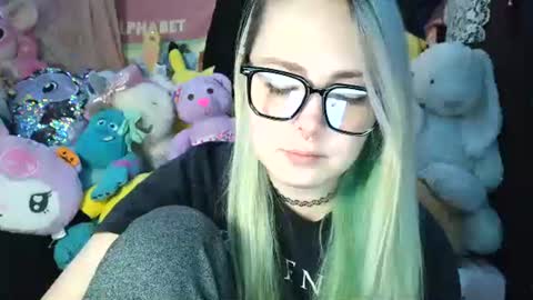 Snapshot of lilemmy1999 chatting on January 8, 2025, 5:59 pm emily ryanson online show from January 8, 2025, 5:59 pm