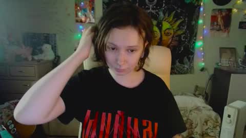 Lil online show from September 25, 2025, 6:11 pm