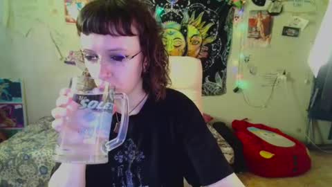 Lil online show from July 7, 2026, 11:36 am