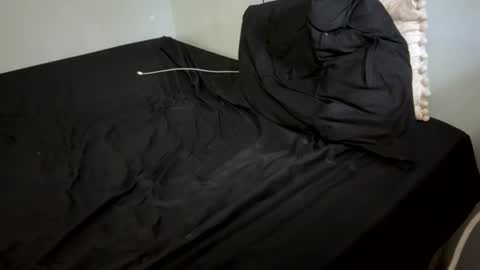 lili848744 online show from July 20, 2026, 4:27 am