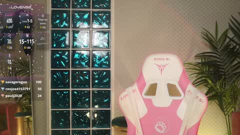 Snapshot of lili_01 chatting on December 12, 2024, 12:01 pm Lili online show from December 12, 2024, 12:01 pm