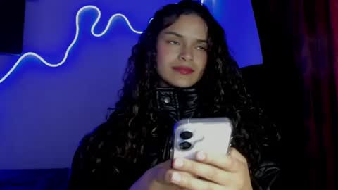 Snapshot of lili_evanss chatting on July 13, 2026, 2:03 am lili_evanss online show from July 13, 2026, 2:03 am