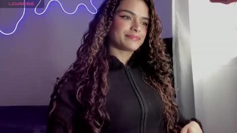 Snapshot of lili_evanss chatting on July 22, 2026, 5:38 pm lili_evanss online show from July 22, 2026, 5:38 pm