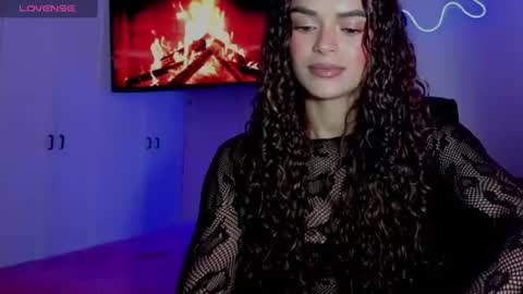 Snapshot of lili_evanss chatting on July 30, 2026, 2:49 pm lili_evanss online show from July 30, 2026, 2:49 pm