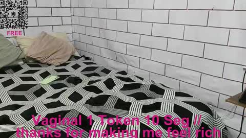 lili_hot_1 online show from November 13, 2025, 6:07 pm