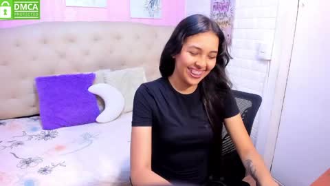 Lili online show from May 22, 2026, 10:48 pm