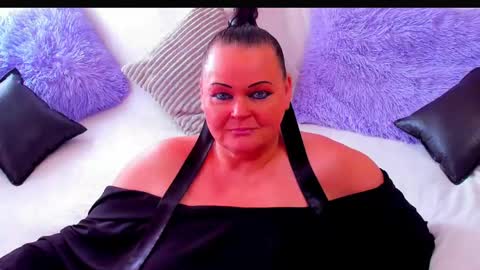 Snapshot of lilian_biegert chatting on May 26, 2026, 7:26 am Lili online show from May 26, 2026, 7:26 am