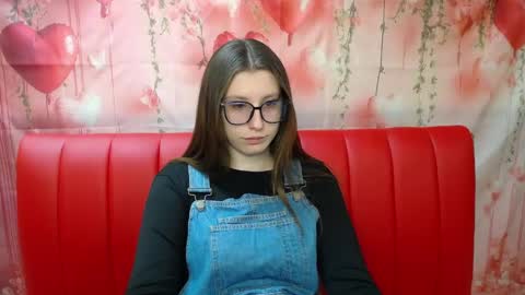 Snapshot of lilianashine chatting on April 23, 2026, 5:08 am lilianashine online show from April 23, 2026, 5:08 am