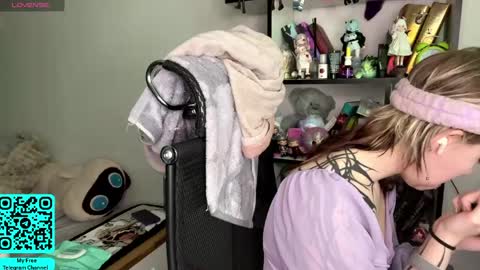 Lilian online show from June 6, 2026, 7:02 am