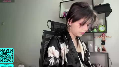 Lilian online show from July 4, 2026, 7:03 am
