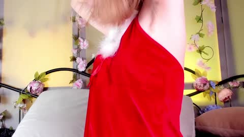 Snapshot of lilianslow chatting on December 29, 2024, 6:24 am hi guys Im new here Im 18 years oldIve never had sex online show from December 29, 2024, 6:24 am