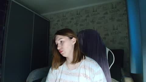 liliawoolf online show from November 28, 2025, 7:11 am