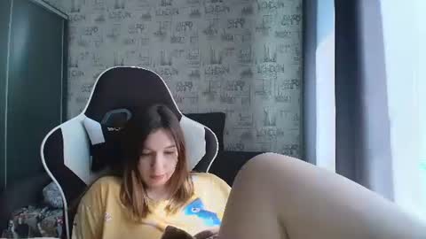 liliawoolf online show from April 6, 2026, 8:26 am