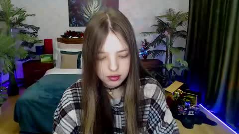 Lili Bakery online show from December 13, 2024, 11:39 pm