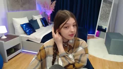 Lili Bakery online show from January 25, 2025, 3:30 am