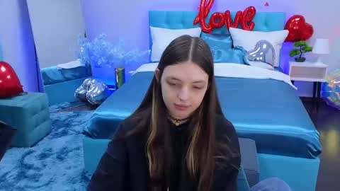 Lili Bakery online show from February 16, 2025, 11:48 pm