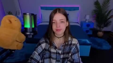 Lili Bakery online show from September 15, 2025, 4:34 am