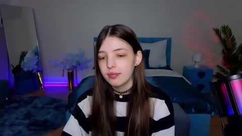 Lili Bakery online show from March 10, 2026, 2:16 am