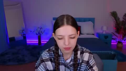 Lili Bakery online show from June 5, 2026, 2:07 am