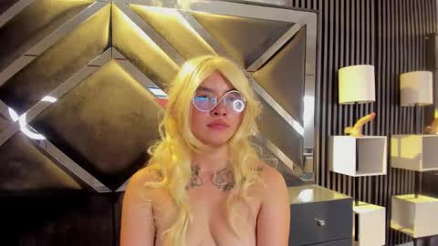 Snapshot of lilibeth___ chatting on January 18, 2025, 9:24 am Lili online show from January 18, 2025, 9:24 am