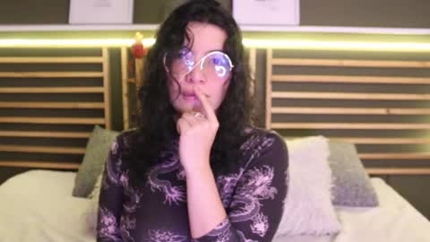 Snapshot of lilibeth___ chatting on March 12, 2025, 5:46 am Lili online show from March 12, 2025, 5:46 am